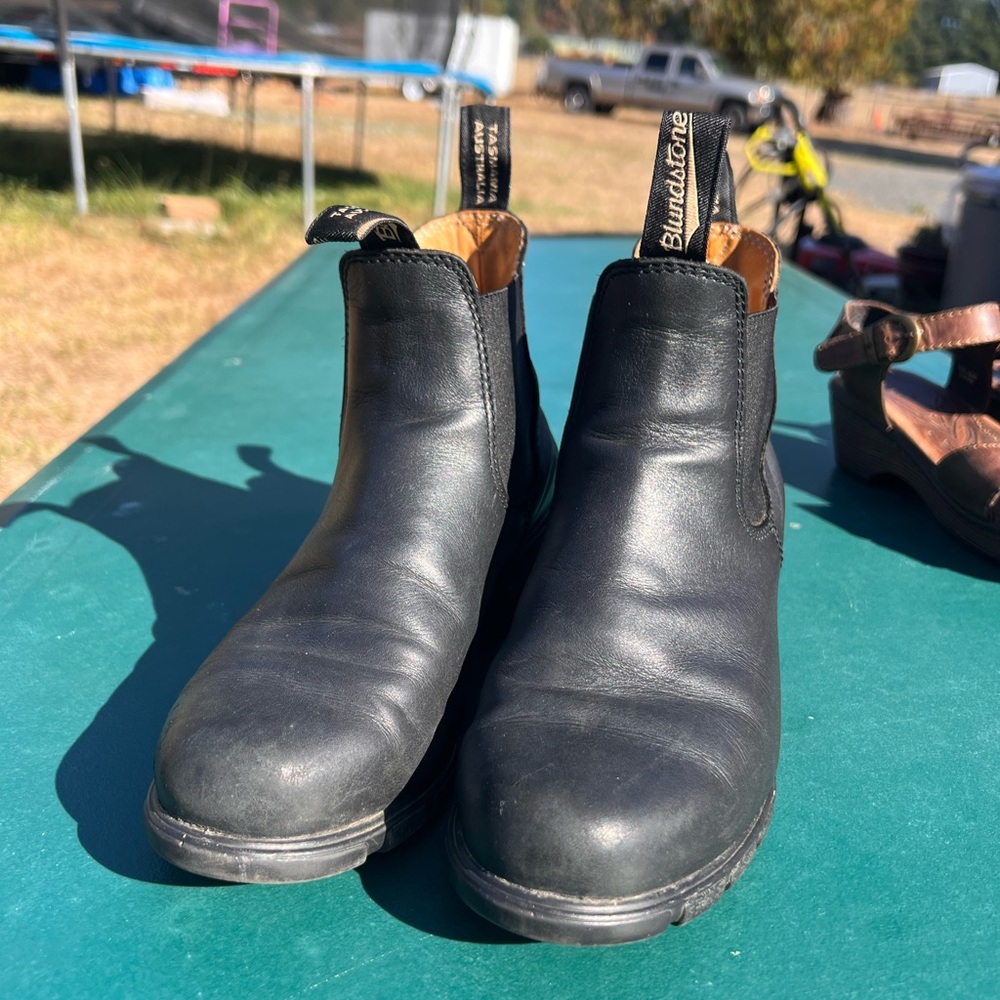 Blundstone Men's Black Leather Chelsea Boots